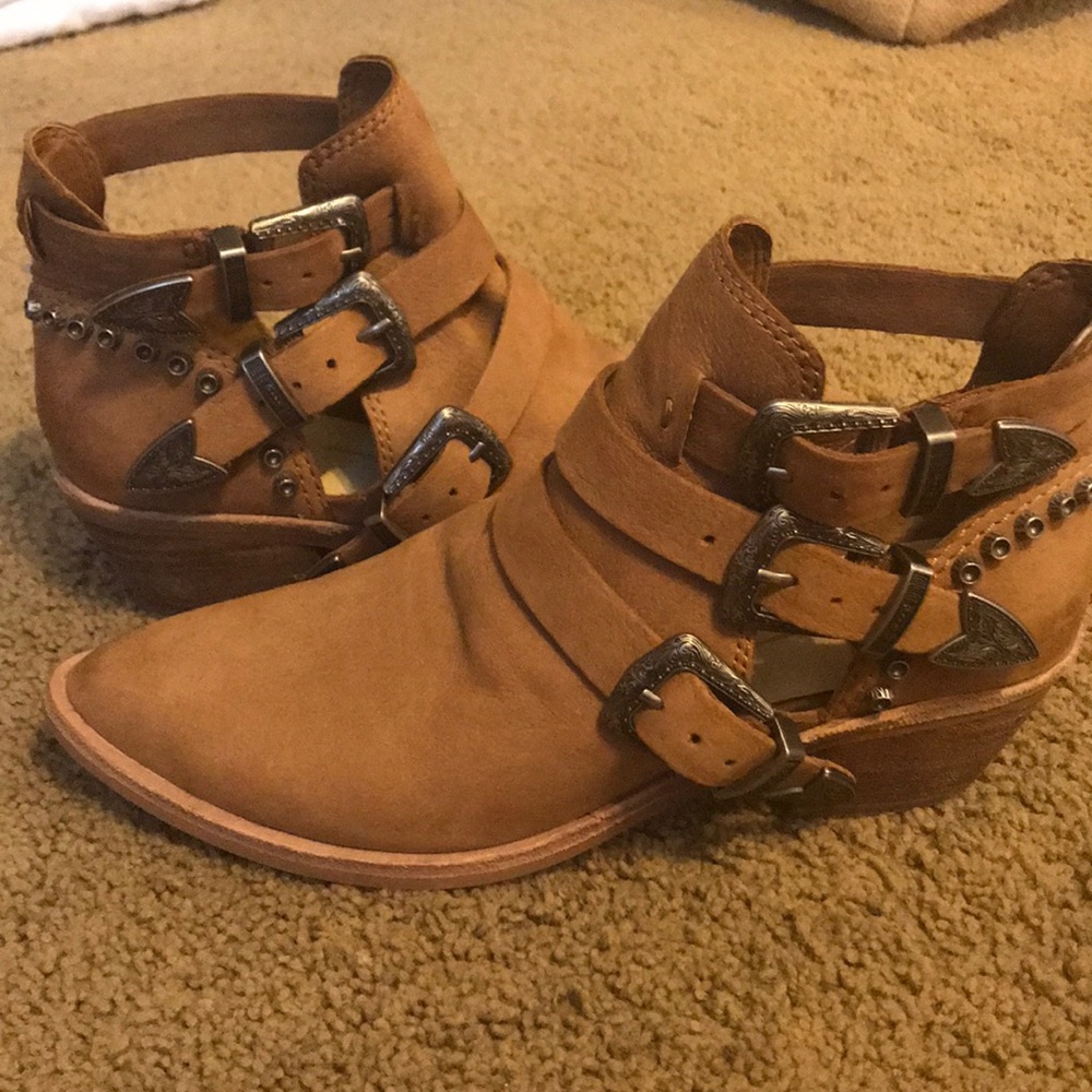 Dolce Vita Buckle Booties